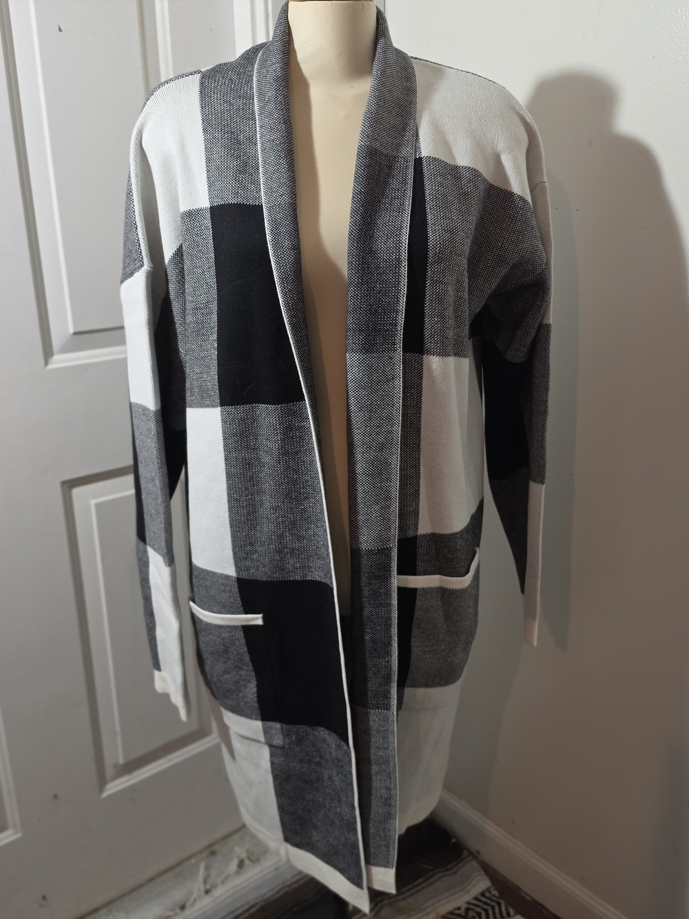 AMPERSAND AVE Black & White Knit Jacket